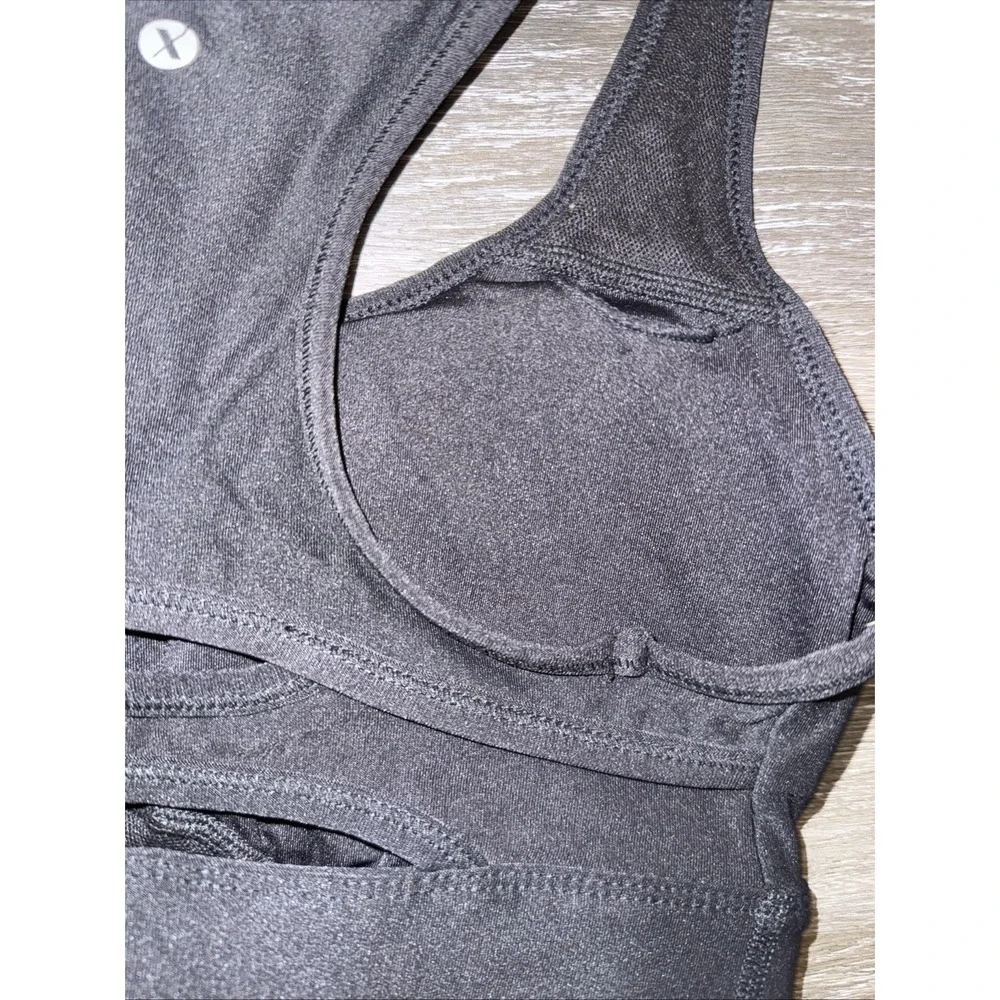 Women's size small Black Sports Bra Quick Dry‎ Removable Pads, Medium Support